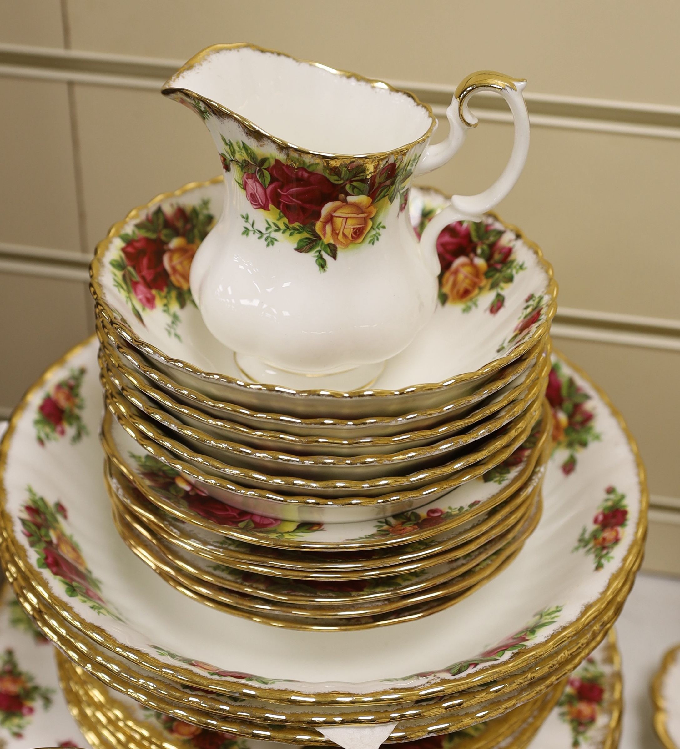 Quantity of Royal Albert 'Old Country Roses' tablewares